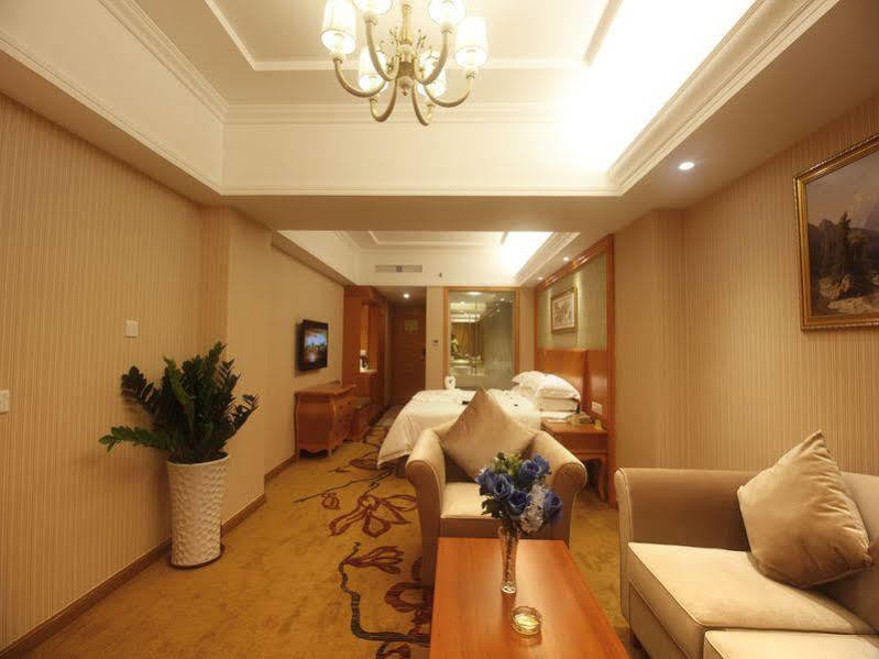 Hanting Express Sanya The First Market Branch Hotel 外观 照片