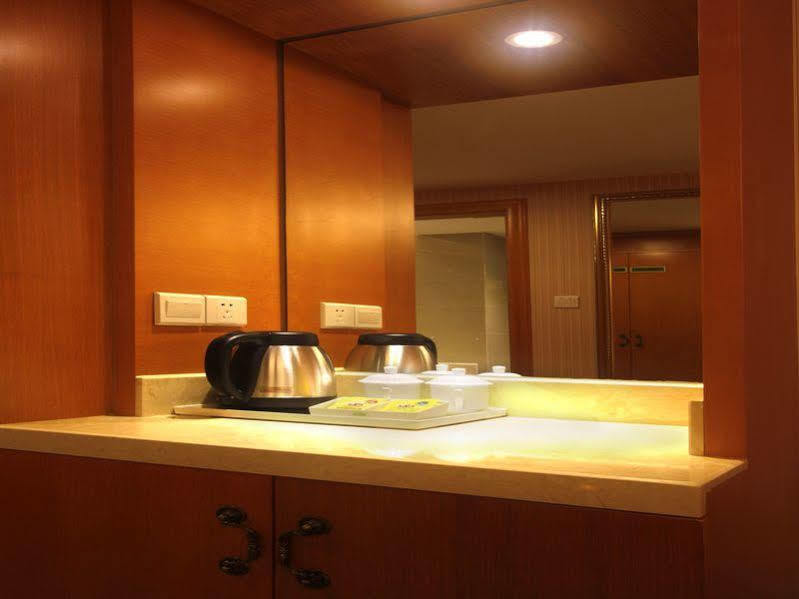 Hanting Express Sanya The First Market Branch Hotel 外观 照片