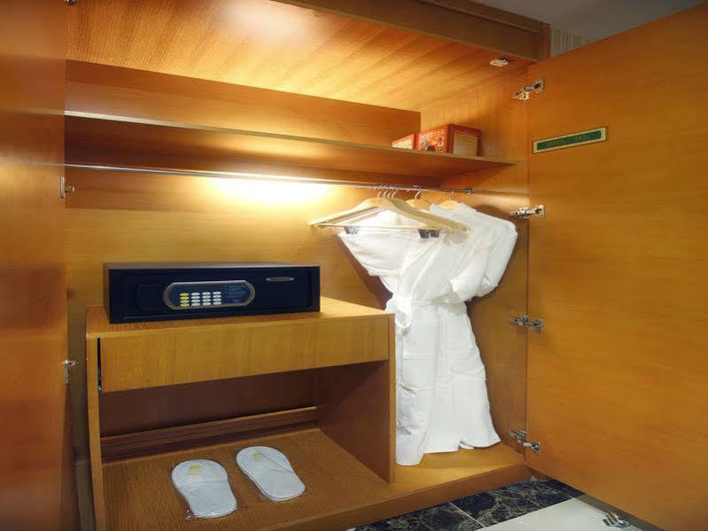 Hanting Express Sanya The First Market Branch Hotel 外观 照片